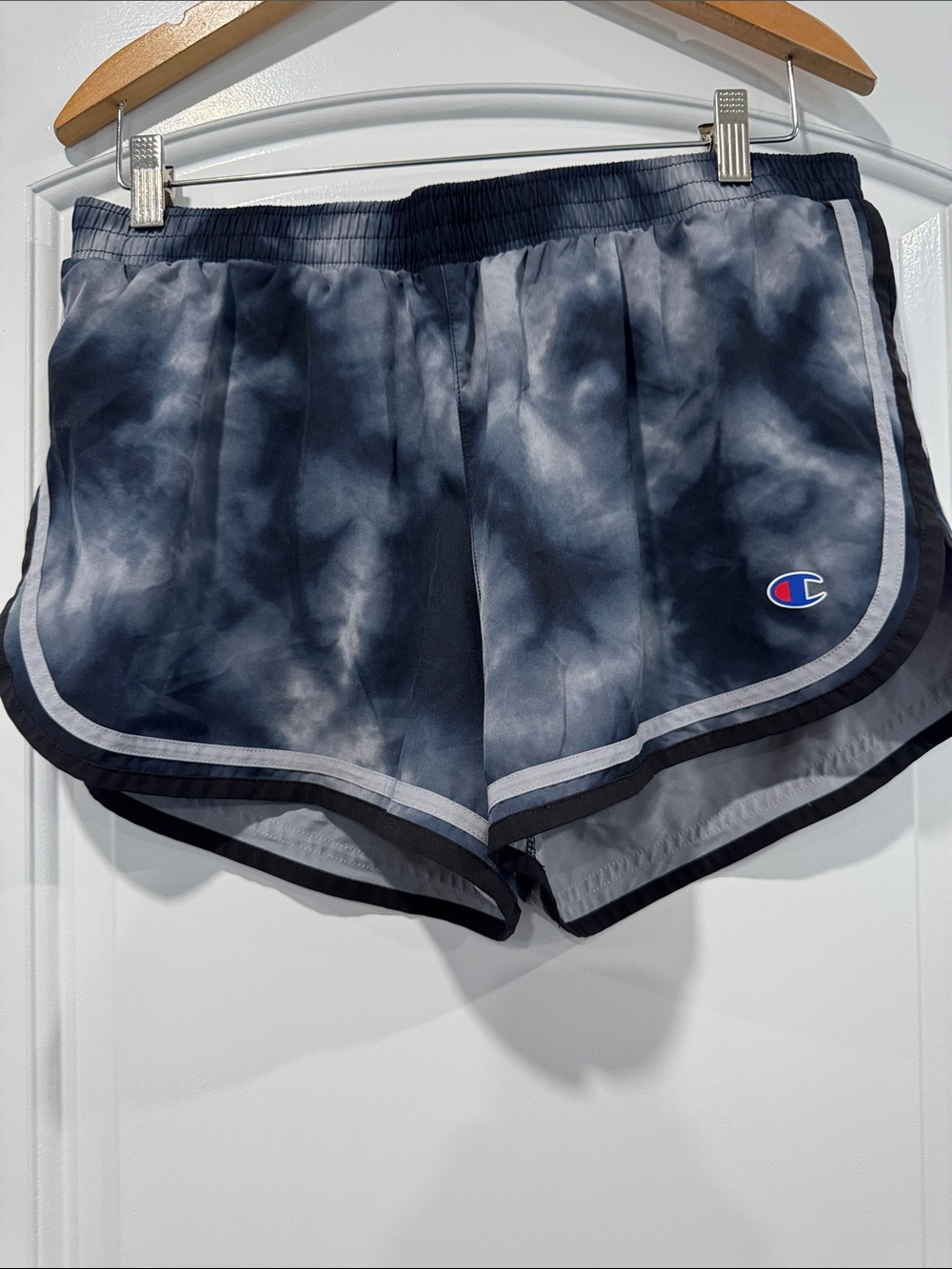 Champion cloud tie-dye athletic running shorts Size Large
